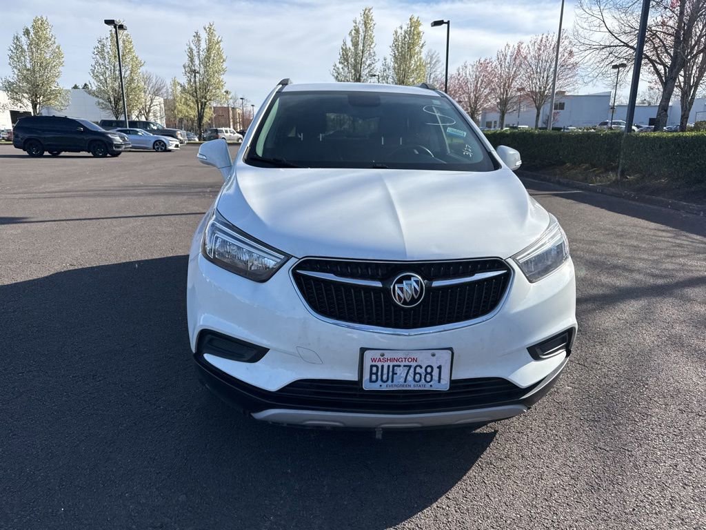 Used 2018 Buick Encore Preferred image 2