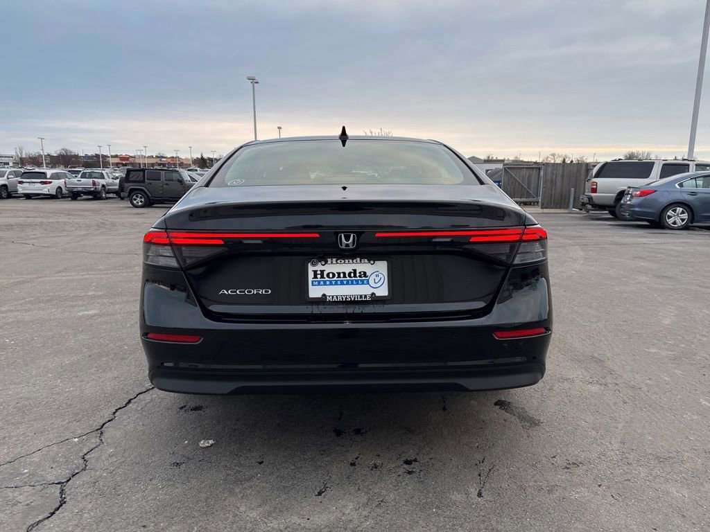Used 2024 Honda Accord EX image 6