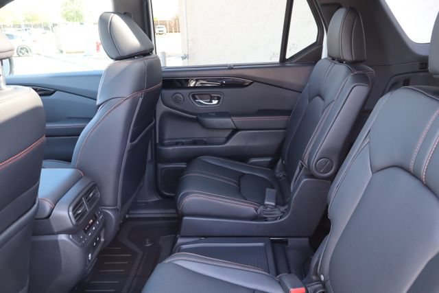 New 2026 Honda Pilot TrailSport image 6