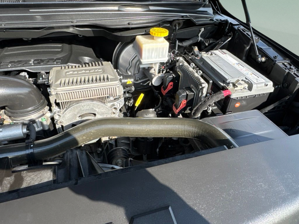 Used 2020 RAM 1500 Limited w/ Black Appearance Package AWD/4WD image 47
