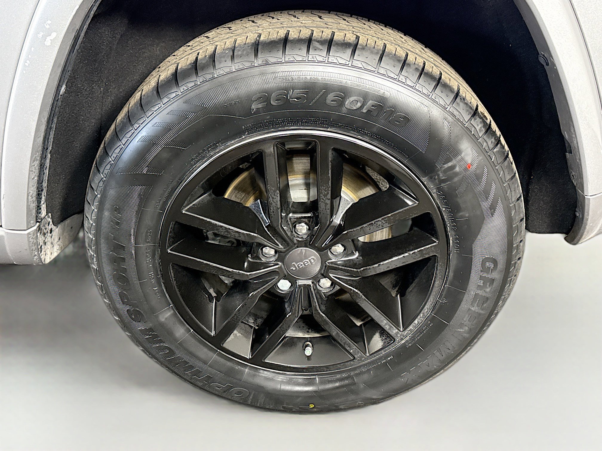 Used 2019 Jeep Grand Cherokee Altitude image 37