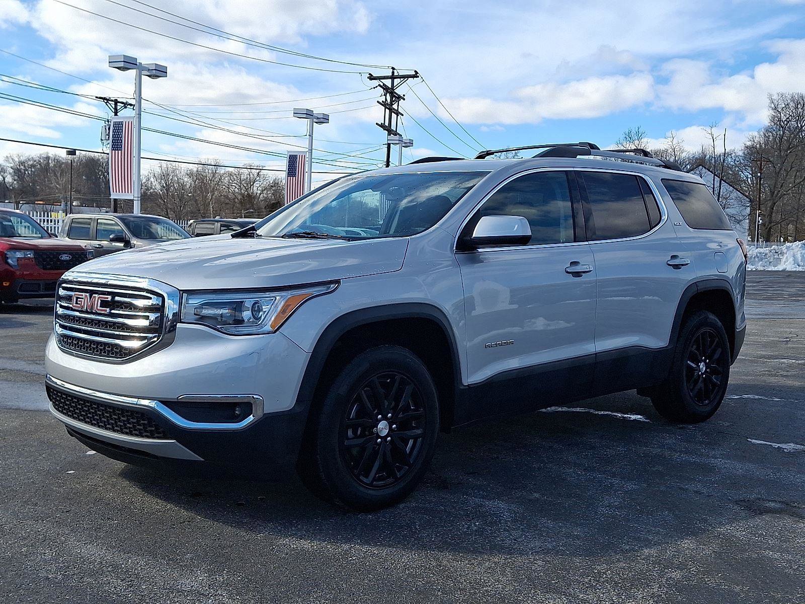 Used 2019 GMC Acadia SLT image 3