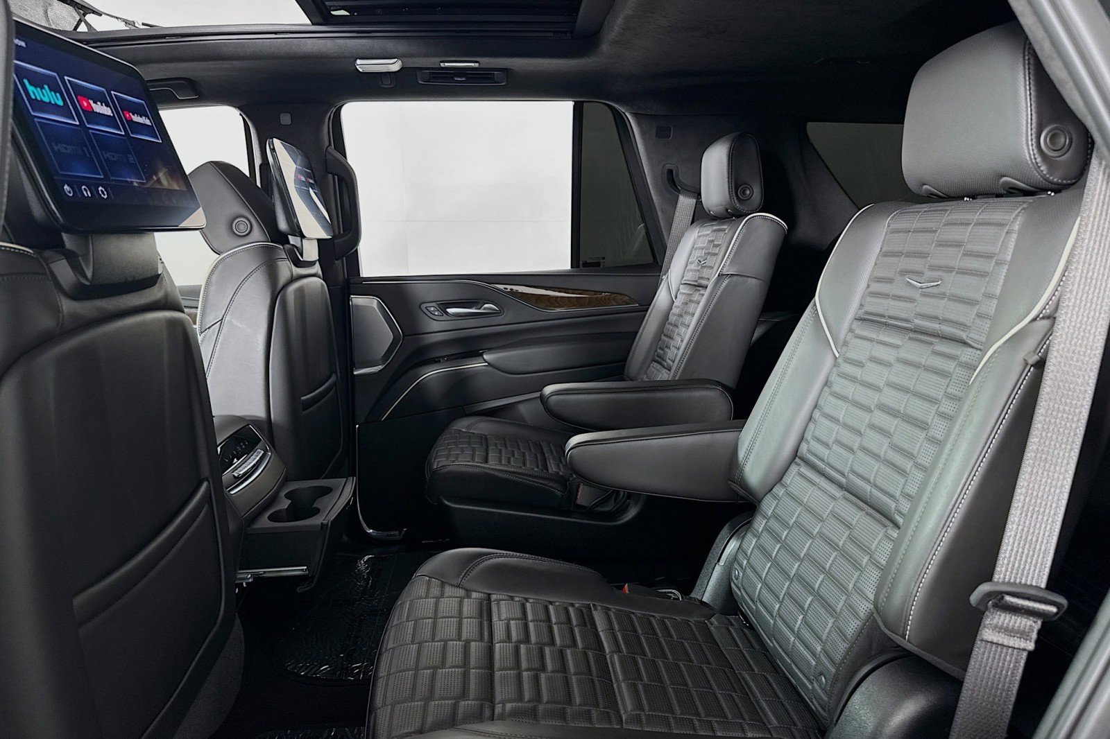 Used 2024 Cadillac Escalade Sport Platinum image 7