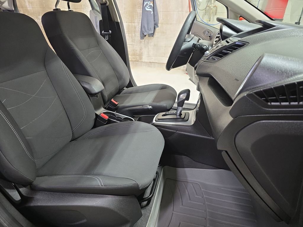 Used 2019 Ford Fiesta SE w/ Cold Weather Package image 11