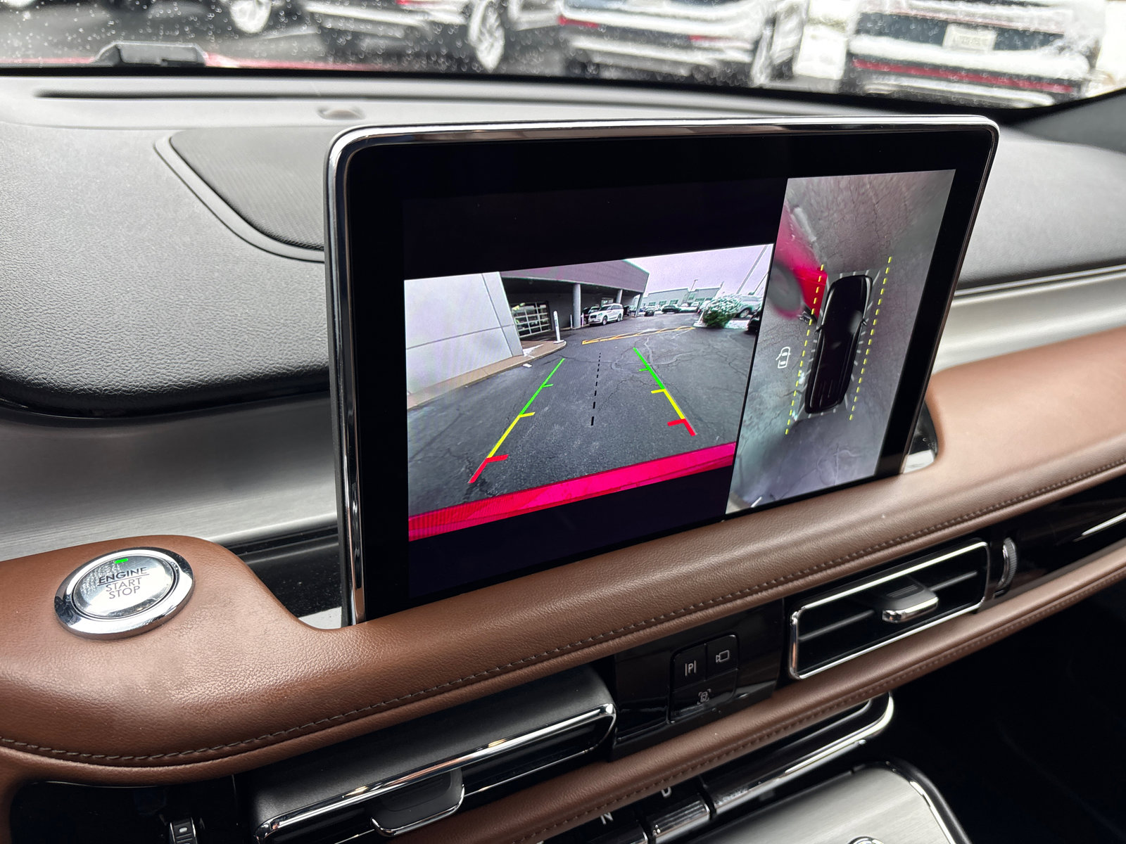 Used 2020 Lincoln Aviator Reserve w/ Equipment Group 202A image 22