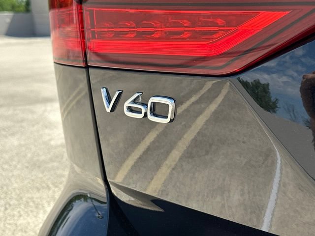 Certified 2025 Volvo V60 B5 Cross Country Plus AWD/4WD image 38