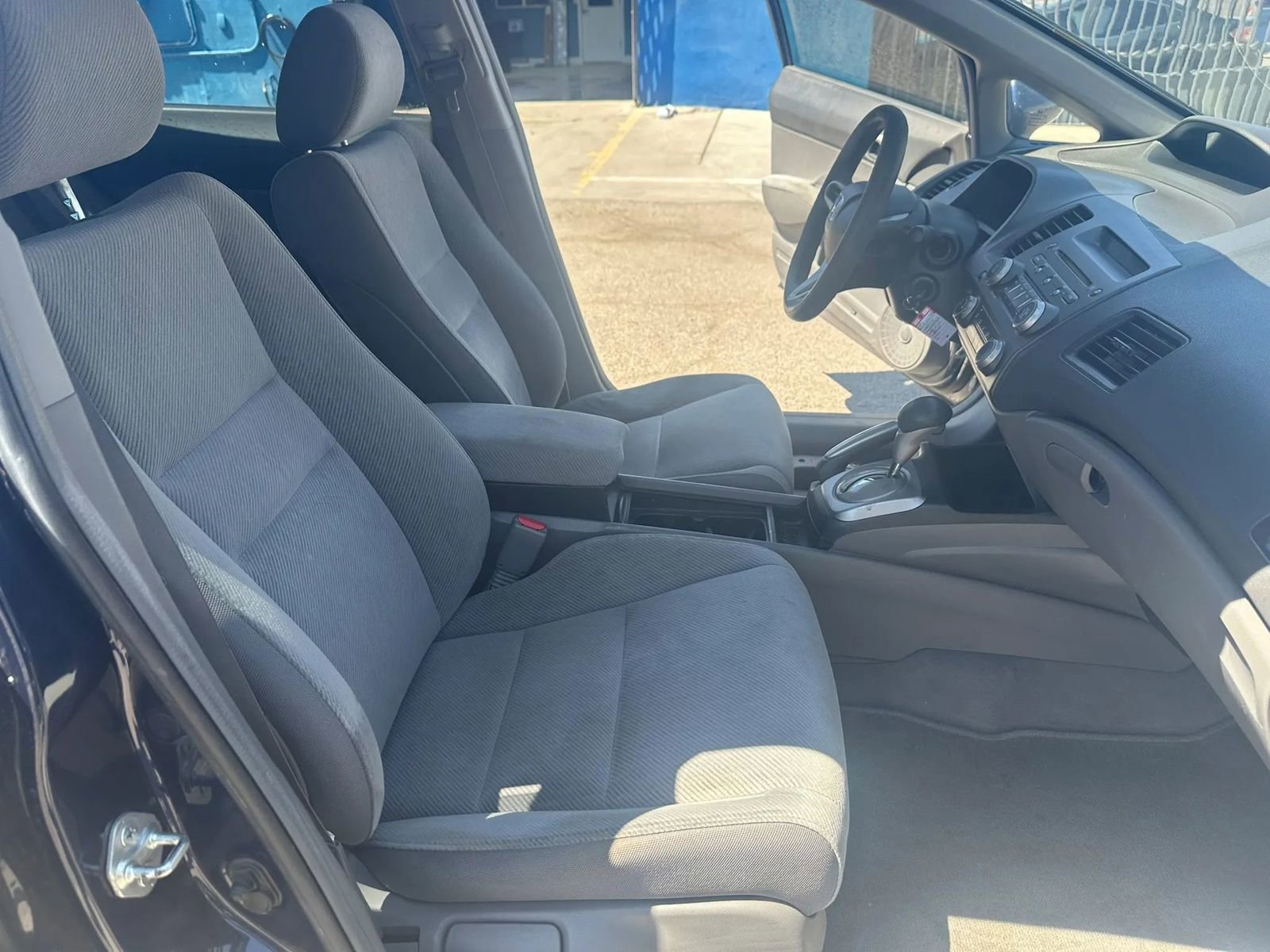Used 2010 Honda Civic LX image 18