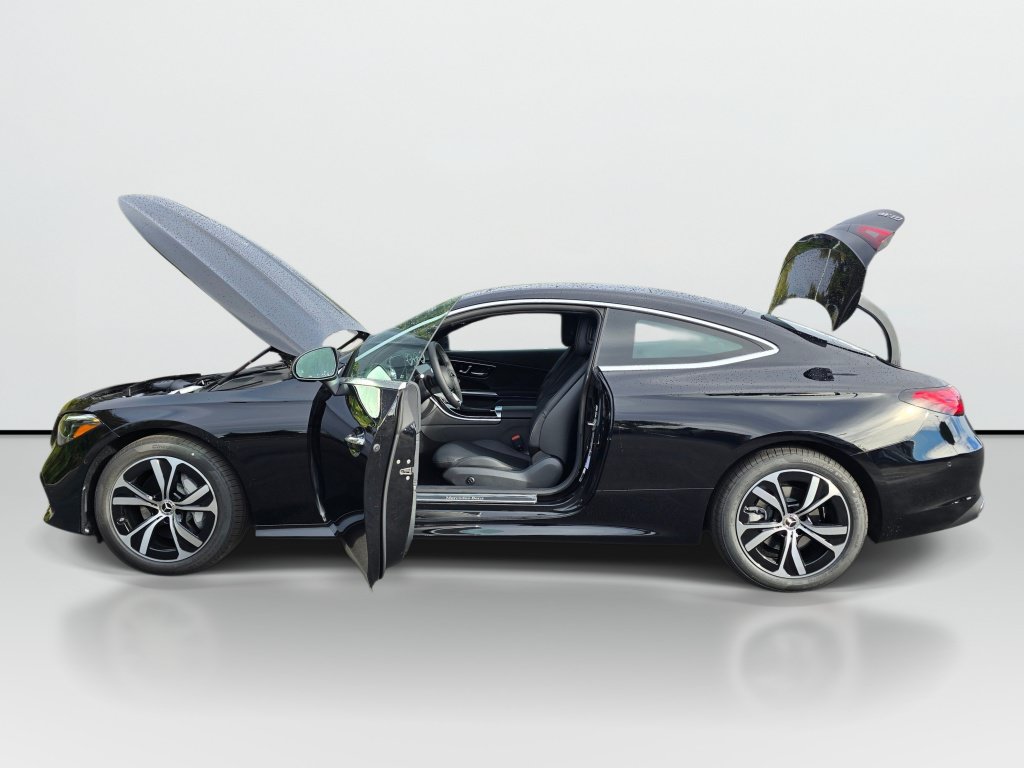 New 2027 Mercedes-Benz CLE 300 4MATIC Coupe image 9