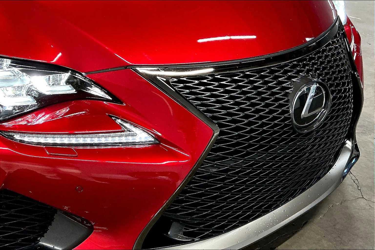 Used 2017 Lexus RC F image 32