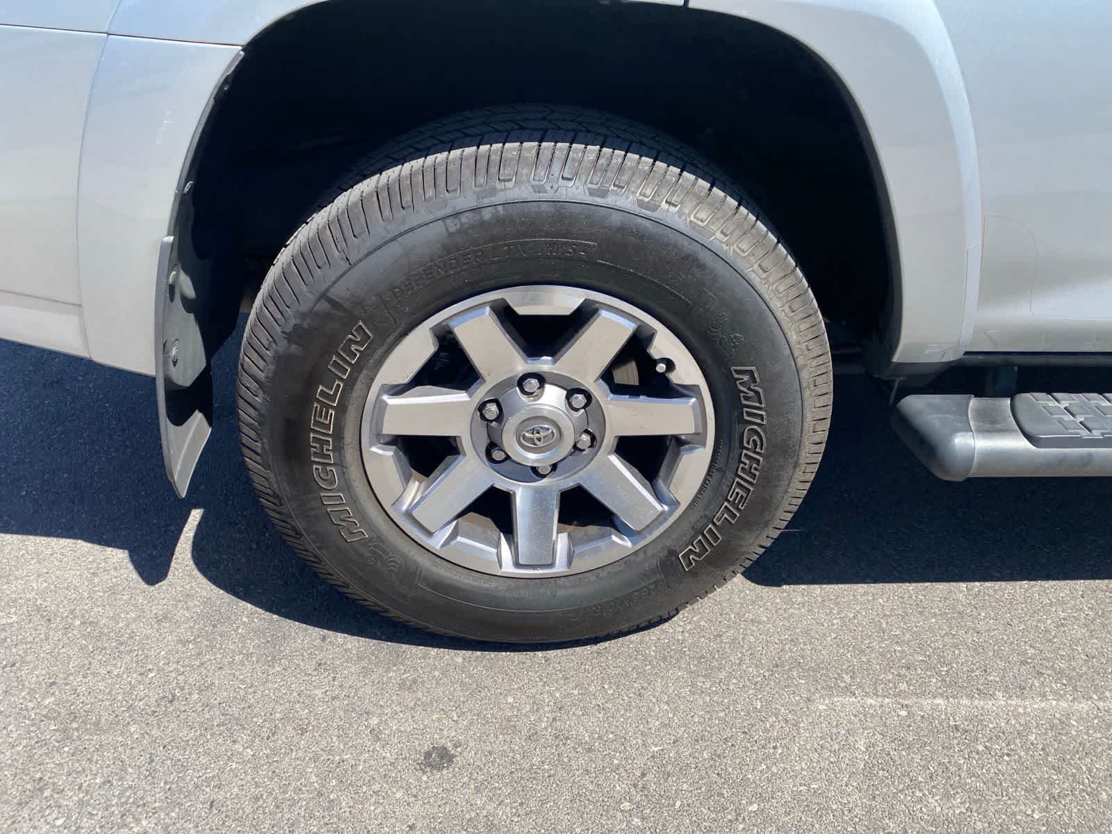 Used 2015 Toyota 4Runner Trail Premium AWD/4WD image 5