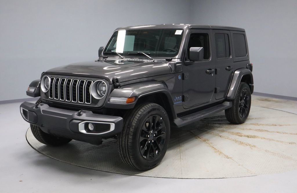 Used 2025 Jeep Wrangler Unlimited Sahara image 6
