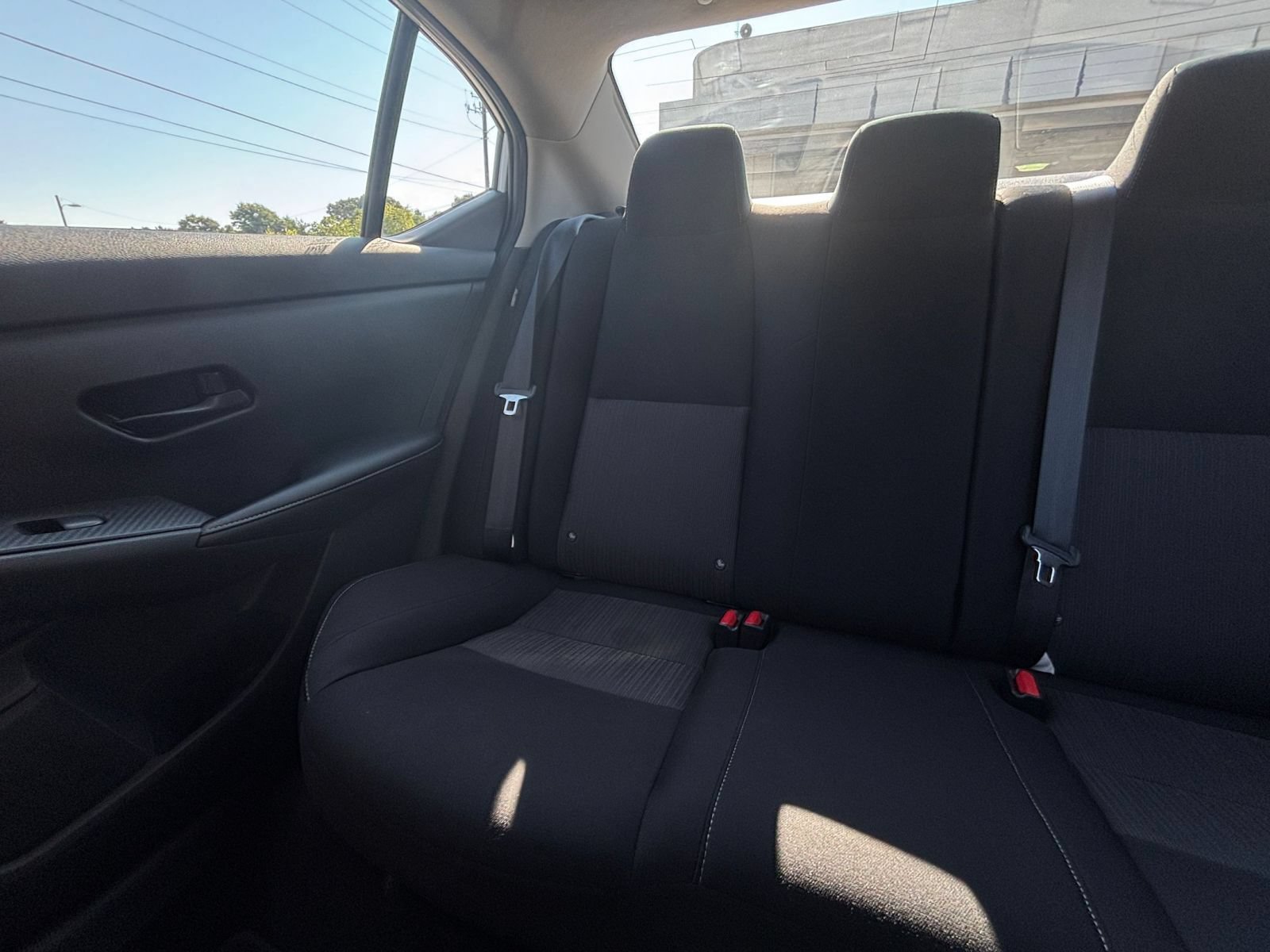 Used 2025 Nissan Sentra SV FWD image 37