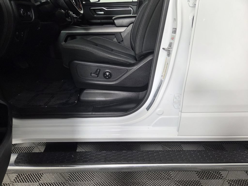 Used 2021 RAM 1500 Big Horn RWD image 11
