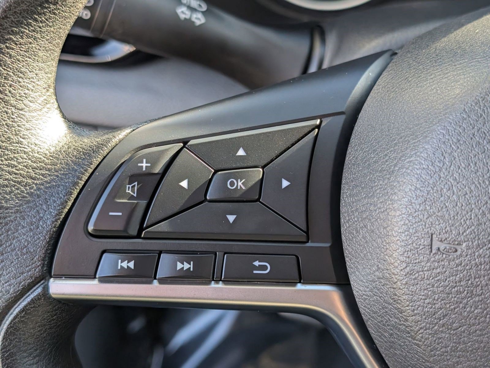 Used 2024 Nissan Sentra SV image 17