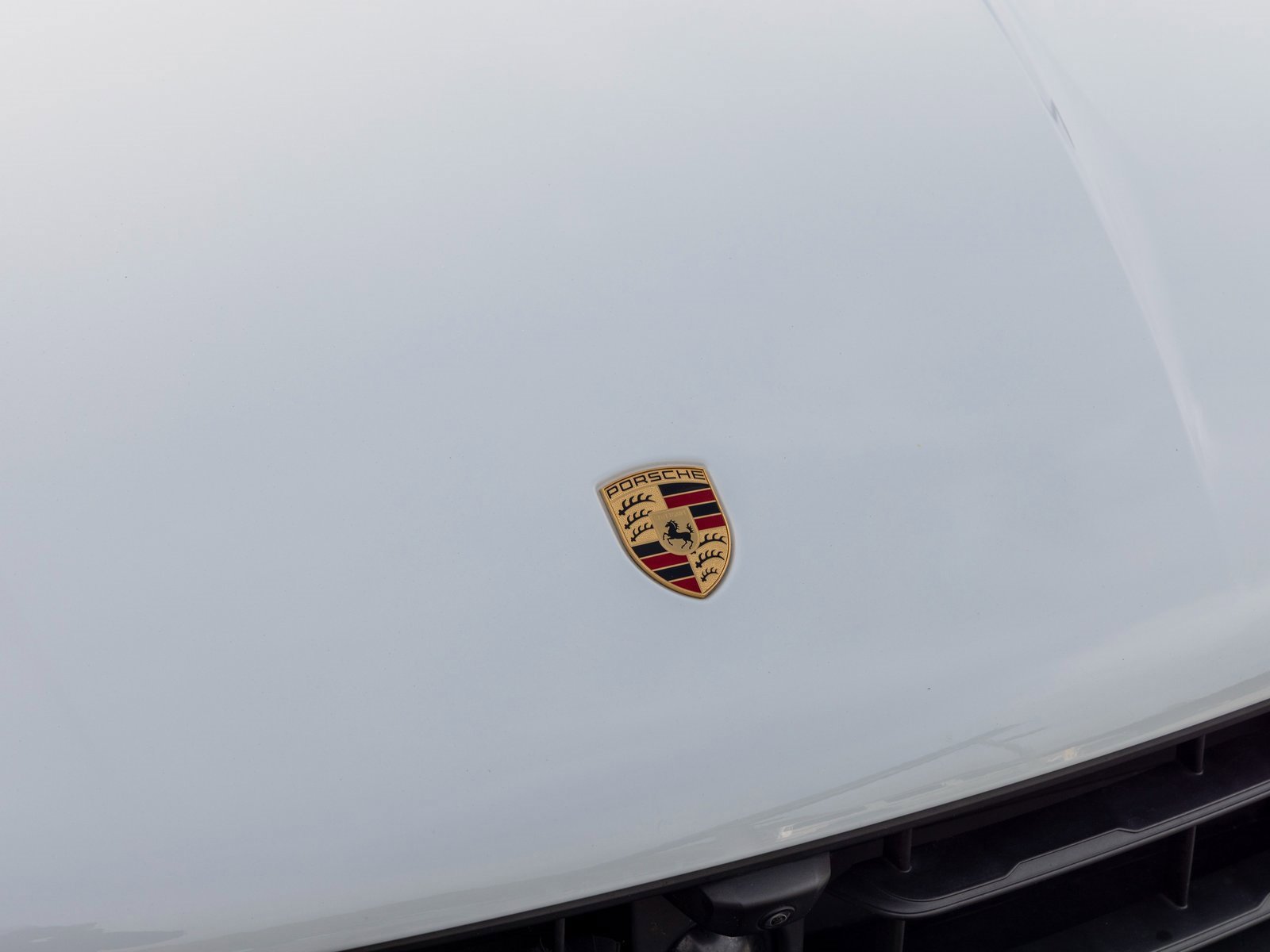 Certified 2023 Porsche Macan image 15