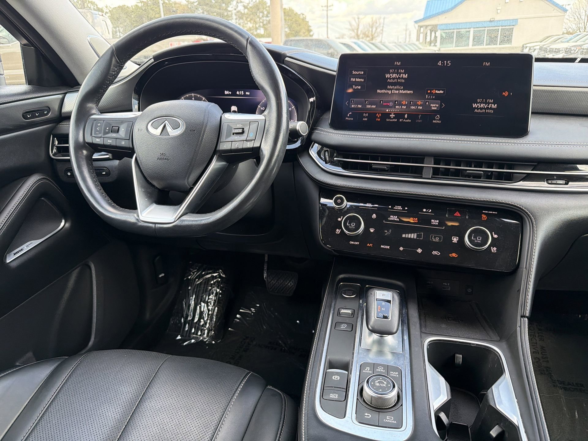 Used 2023 INFINITI QX60 Luxe w/ Performance Audio Package image 3