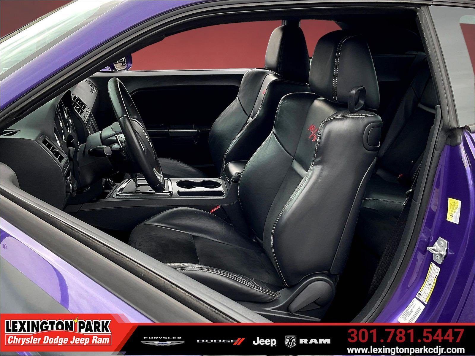 Used 2014 Dodge Challenger R/T RWD image 20