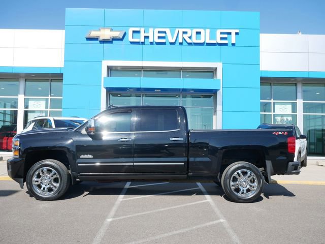 Used 2019 Chevrolet Silverado 2500 High Country w/ Duramax Plus Package AWD/4WD image 4