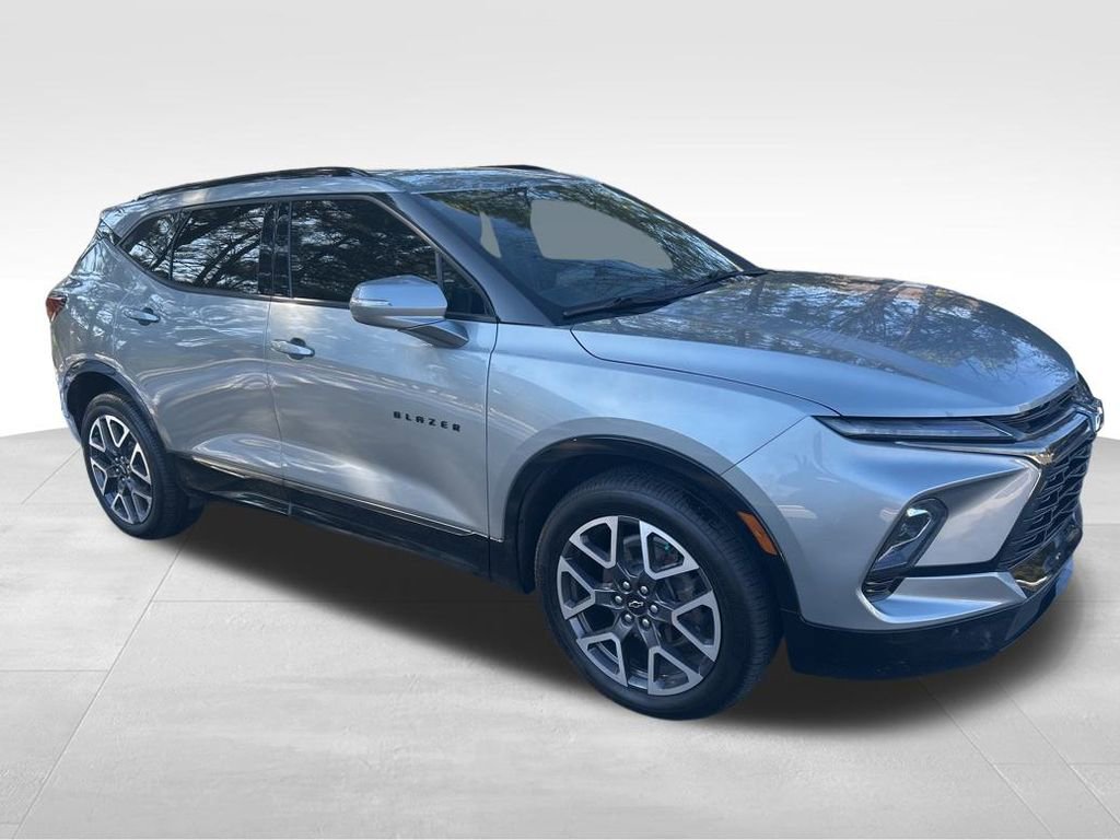Certified 2023 Chevrolet Blazer RS image 1