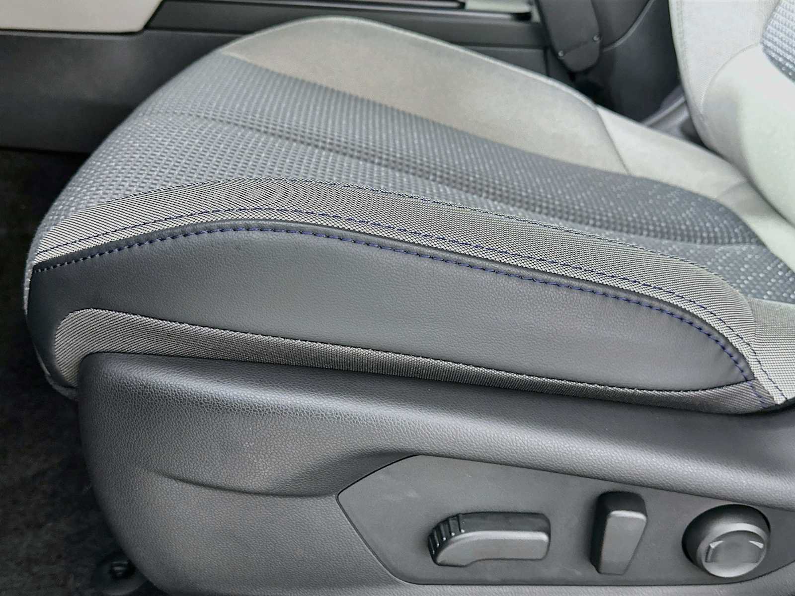 New 2026 Subaru Forester Premium AWD/4WD image 17