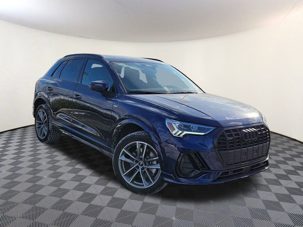 New 2025 Audi Q3 2.0T Premium