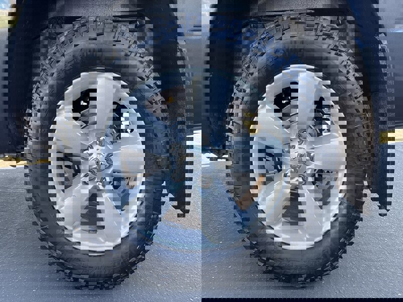 Used 2014 RAM 1500 Express image 19