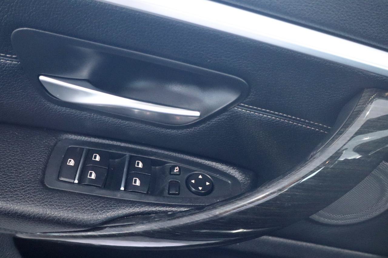 Used 2018 BMW 440i Gran Coupe w/ M Sport Package RWD image 29