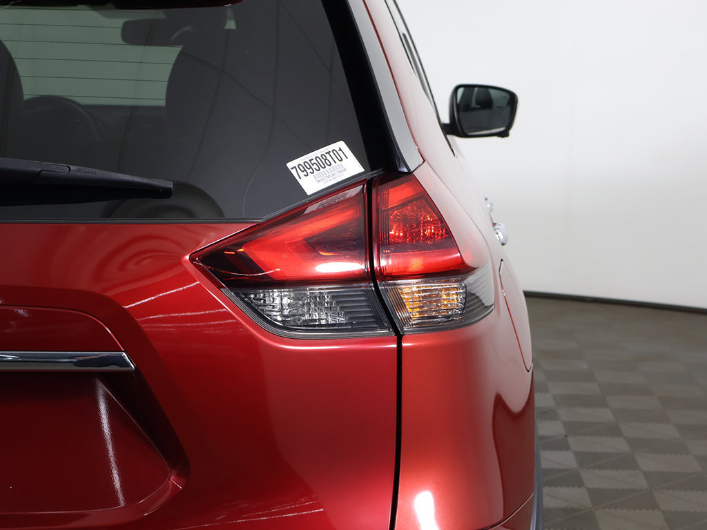 Used 2019 Nissan Rogue SL AWD/4WD image 16