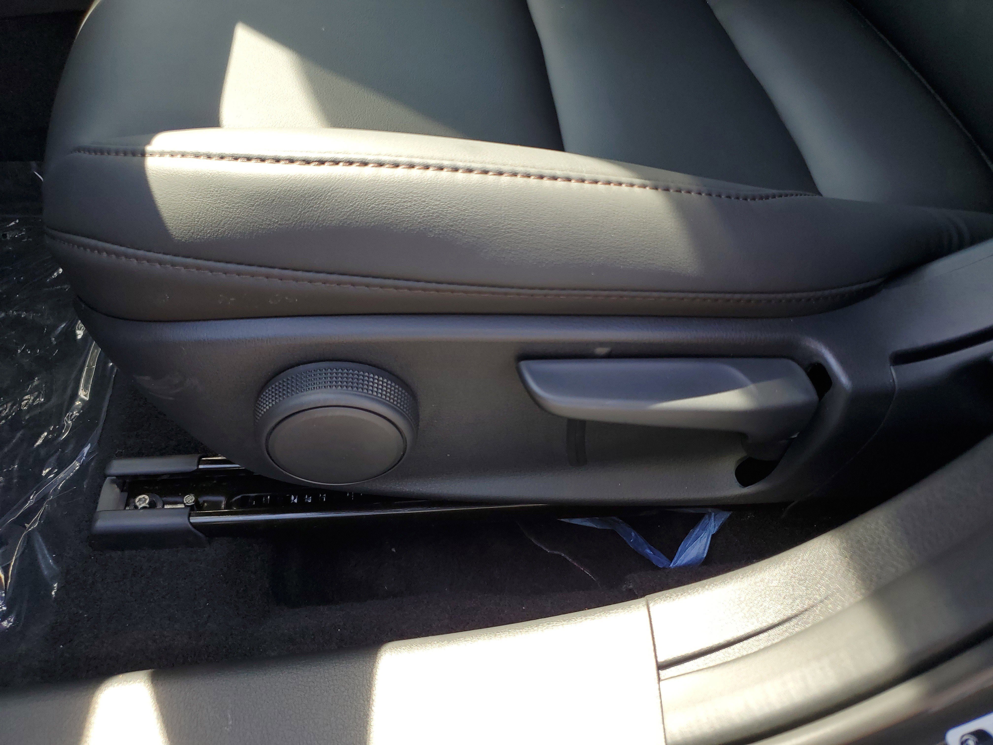 New 2025 MAZDA MAZDA3 s image 17