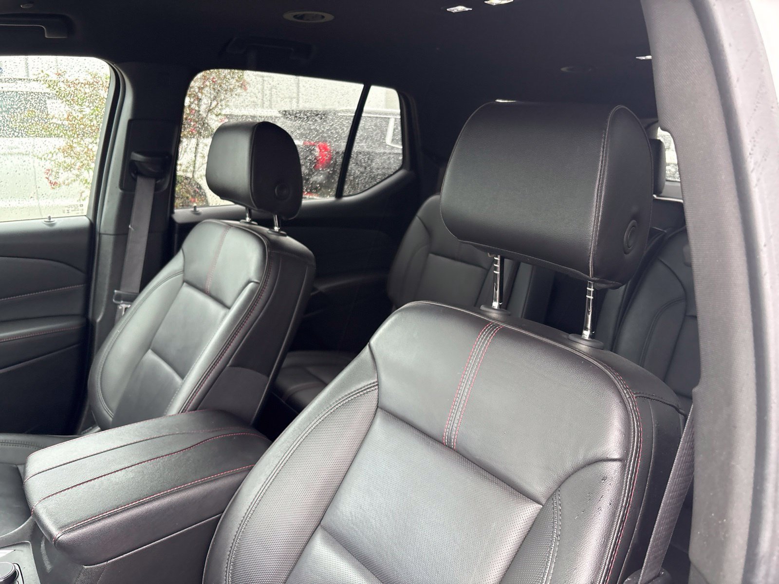 Used 2024 Chevrolet Traverse RS FWD image 29