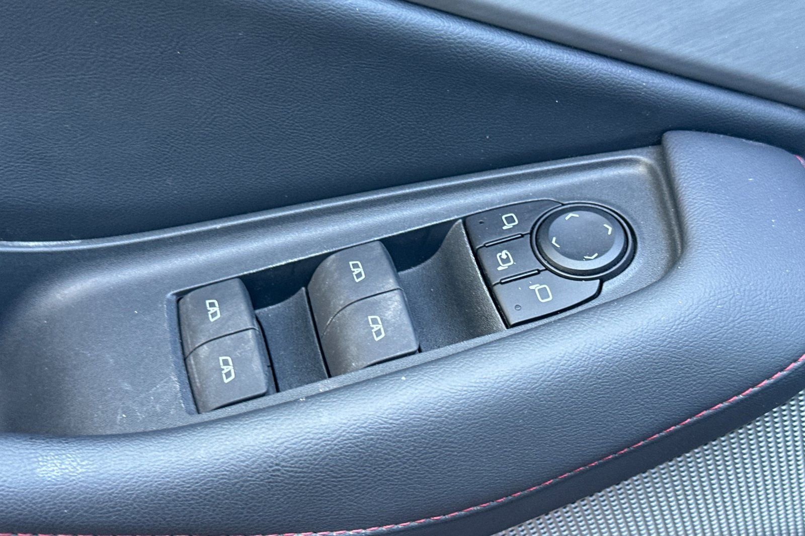 Used 2024 Acura ZDX A-Spec image 12