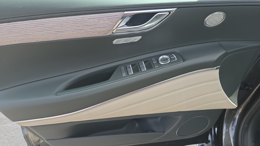 New 2026 Genesis GV80 2.5T Select AWD/4WD image 16
