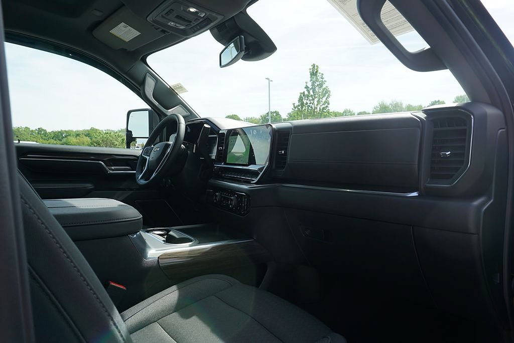 Used 2025 Chevrolet Silverado 2500 LT w/ All Star Edition AWD/4WD image 52