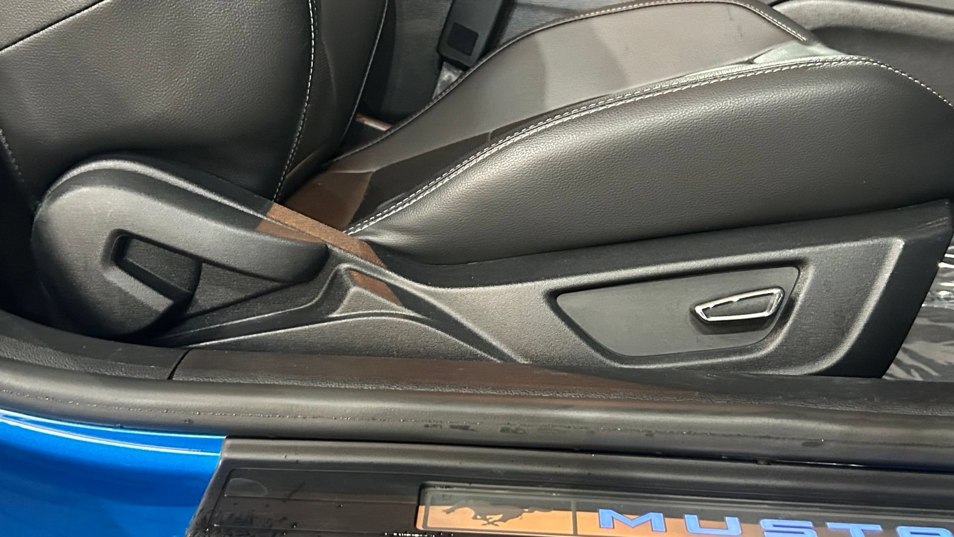 Used 2019 Ford Mustang GT Premium RWD image 57