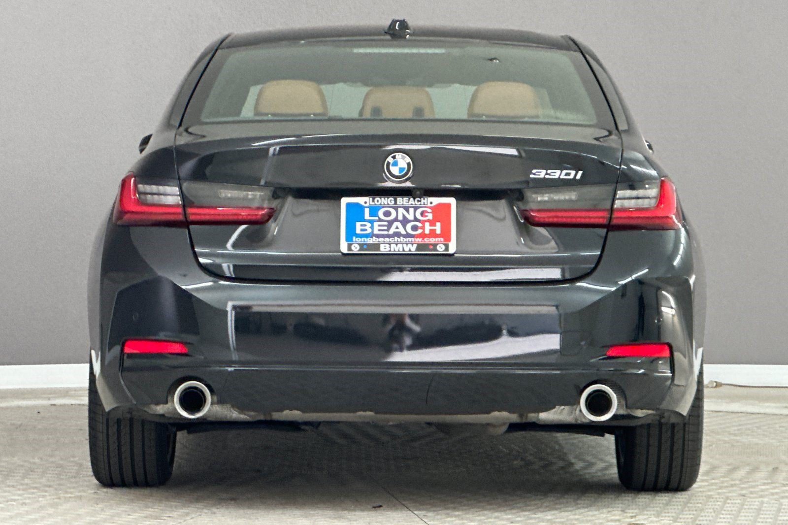 Certified 2024 BMW 330i Sedan w/ Convenience Package RWD image 9