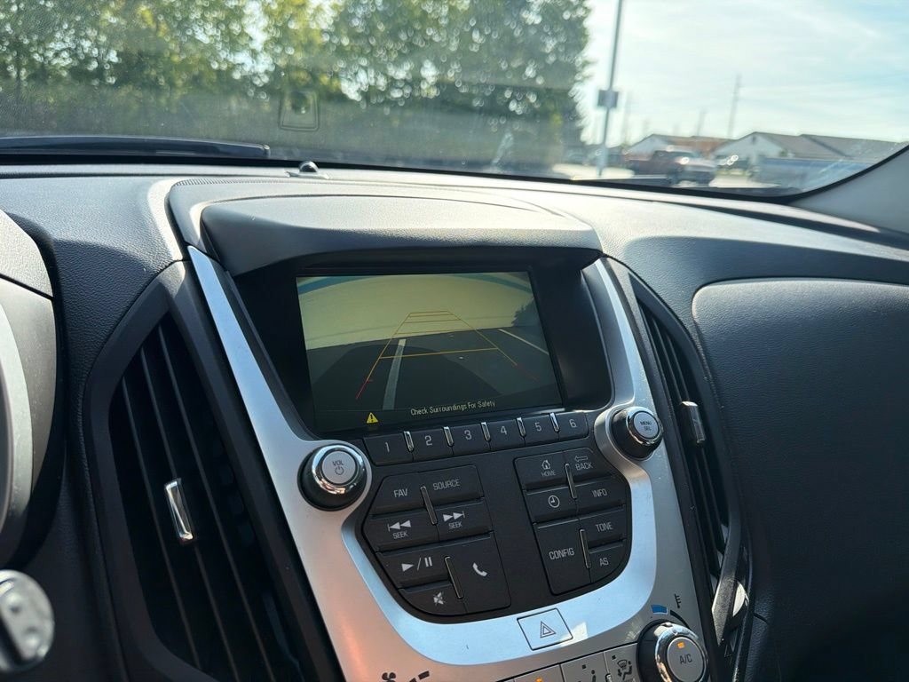 Used 2017 Chevrolet Equinox LS FWD image 28