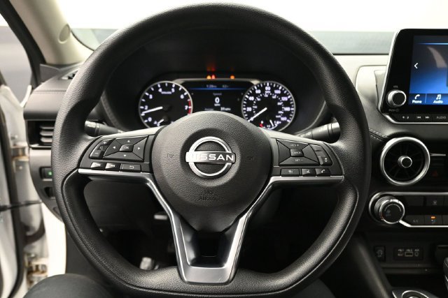 Used 2025 Nissan Sentra SV FWD image 15