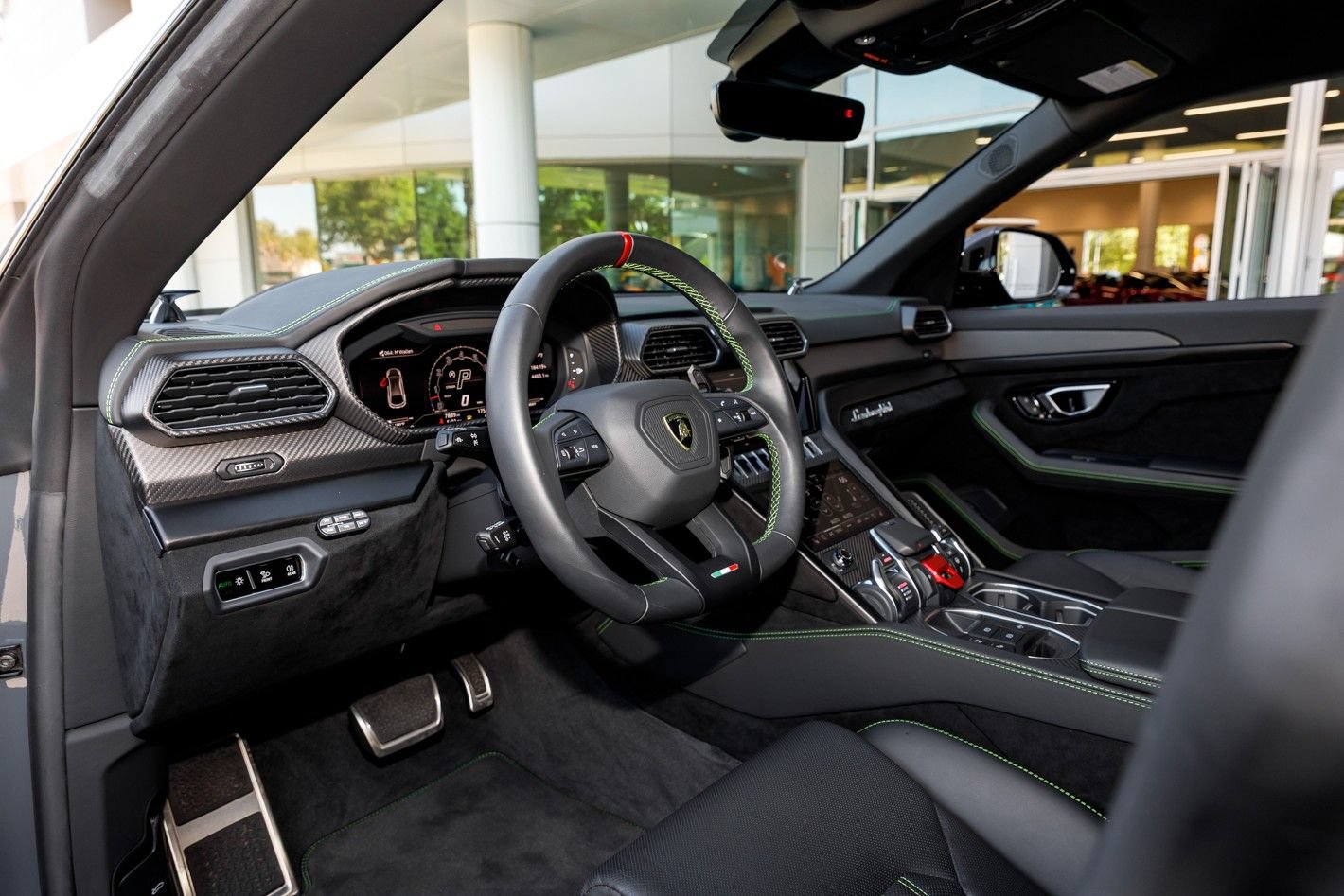 Used 2023 Lamborghini Urus Performante AWD/4WD image 60