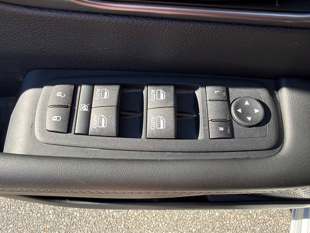 New 2026 Chrysler Pacifica Select image 14