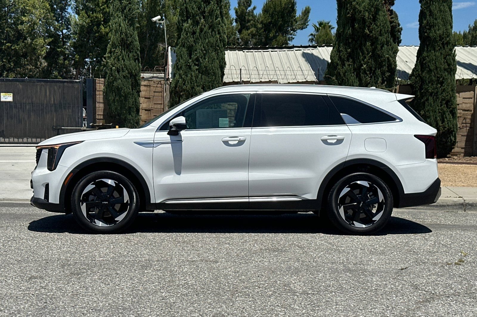 Used 2025 Kia Sorento EX AWD/4WD image 7