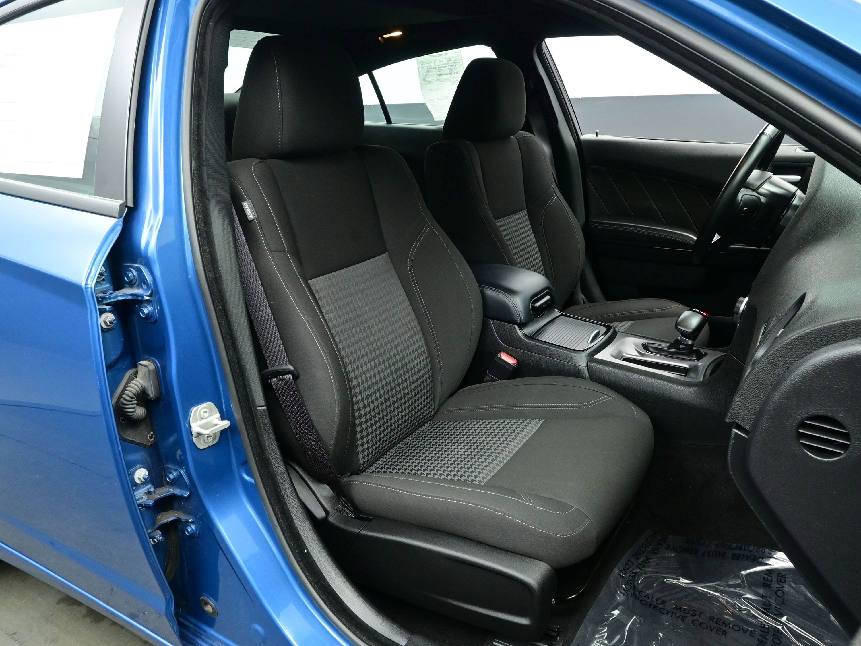 Used 2023 Dodge Charger SXT w/ Blacktop Package image 13