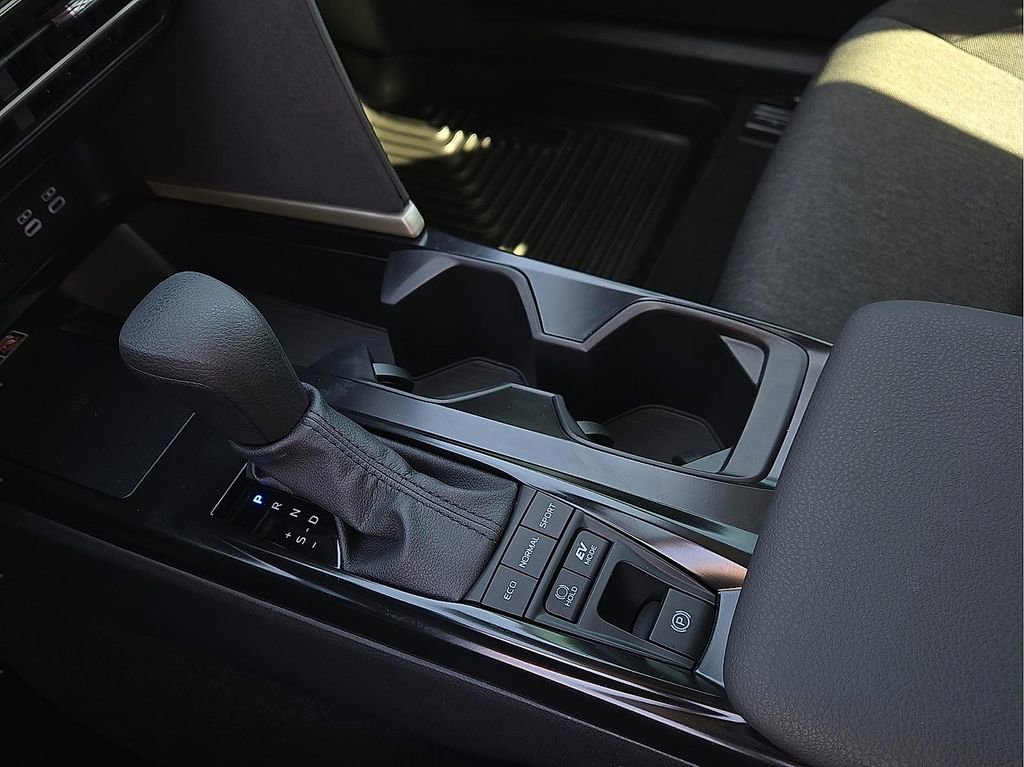 Used 2026 Toyota Camry LE image 21