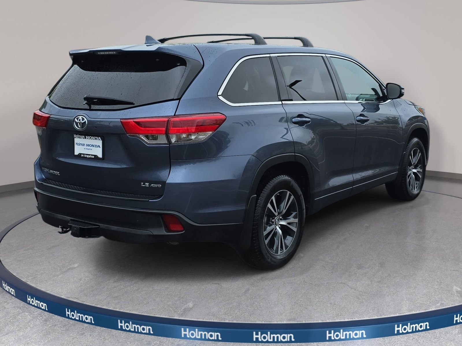 Used 2018 Toyota Highlander Plus AWD/4WD image 6