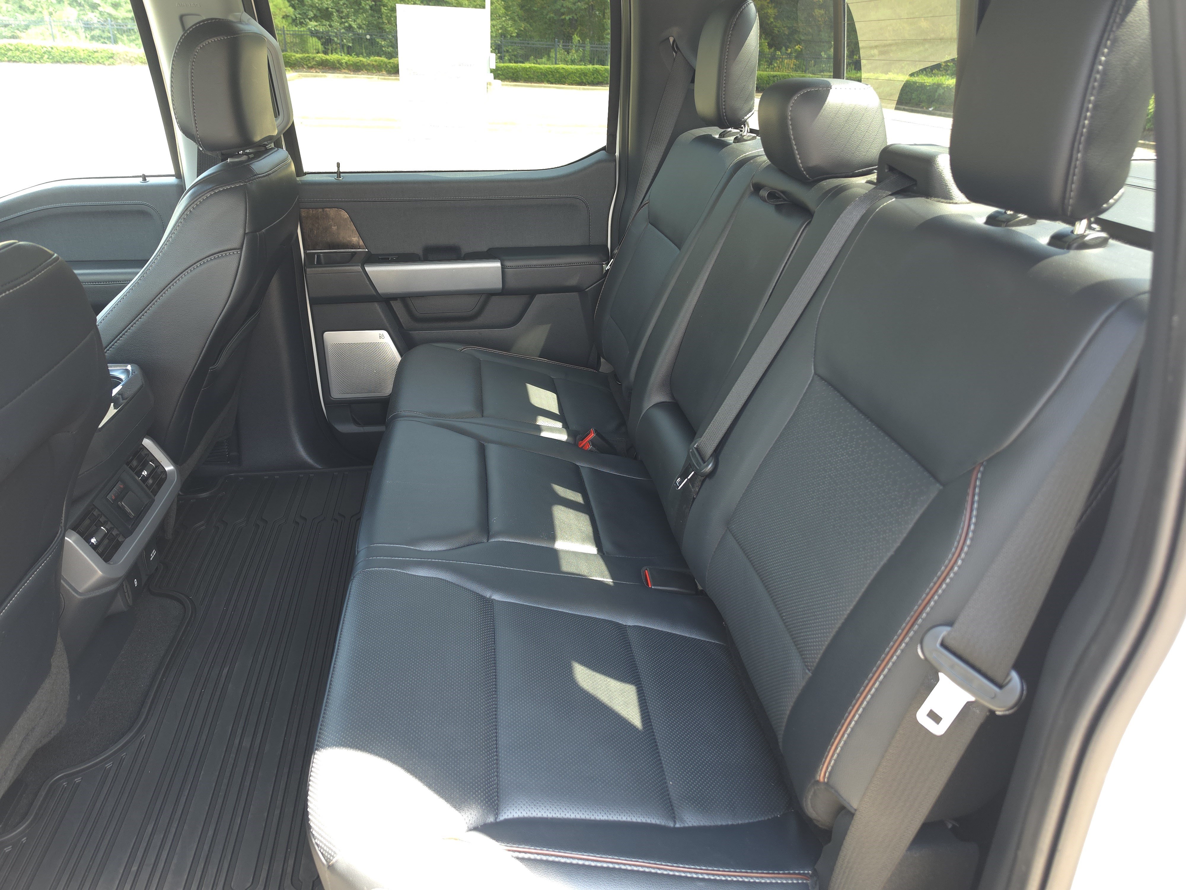 Used 2023 Ford F150 Lariat w/ Equipment Group 502A High AWD/4WD image 17