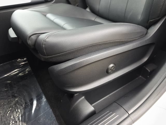 Used 2022 Mercedes-Benz GLB 250 image 28