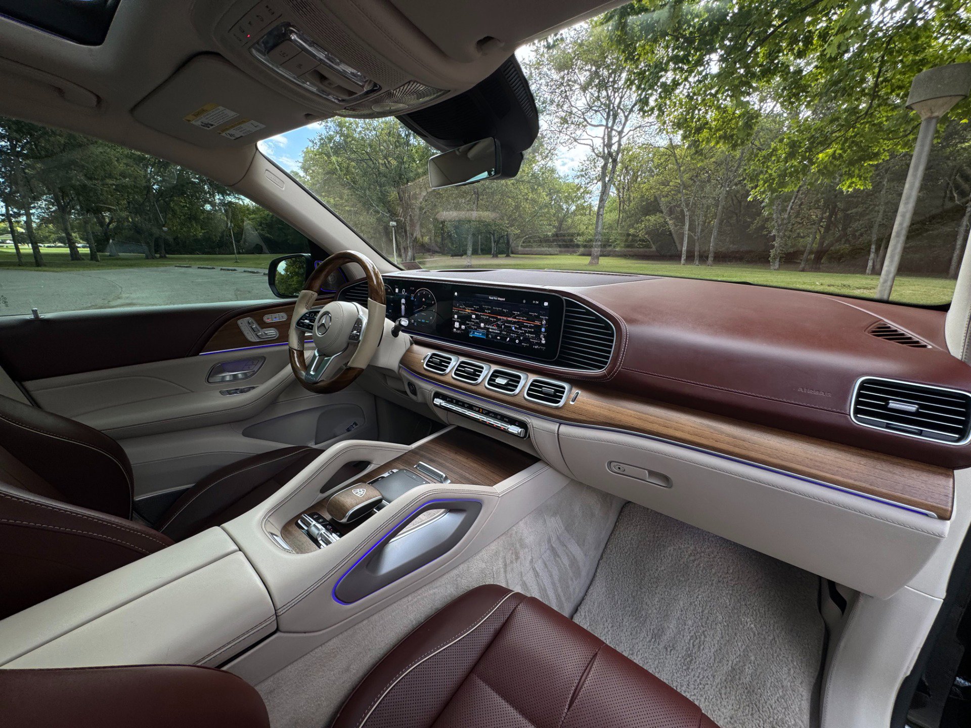 Used 2023 Mercedes-Benz Maybach GLS 600 4MATIC image 23