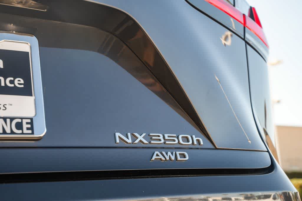 Used 2024 Lexus NX 350h AWD image 10