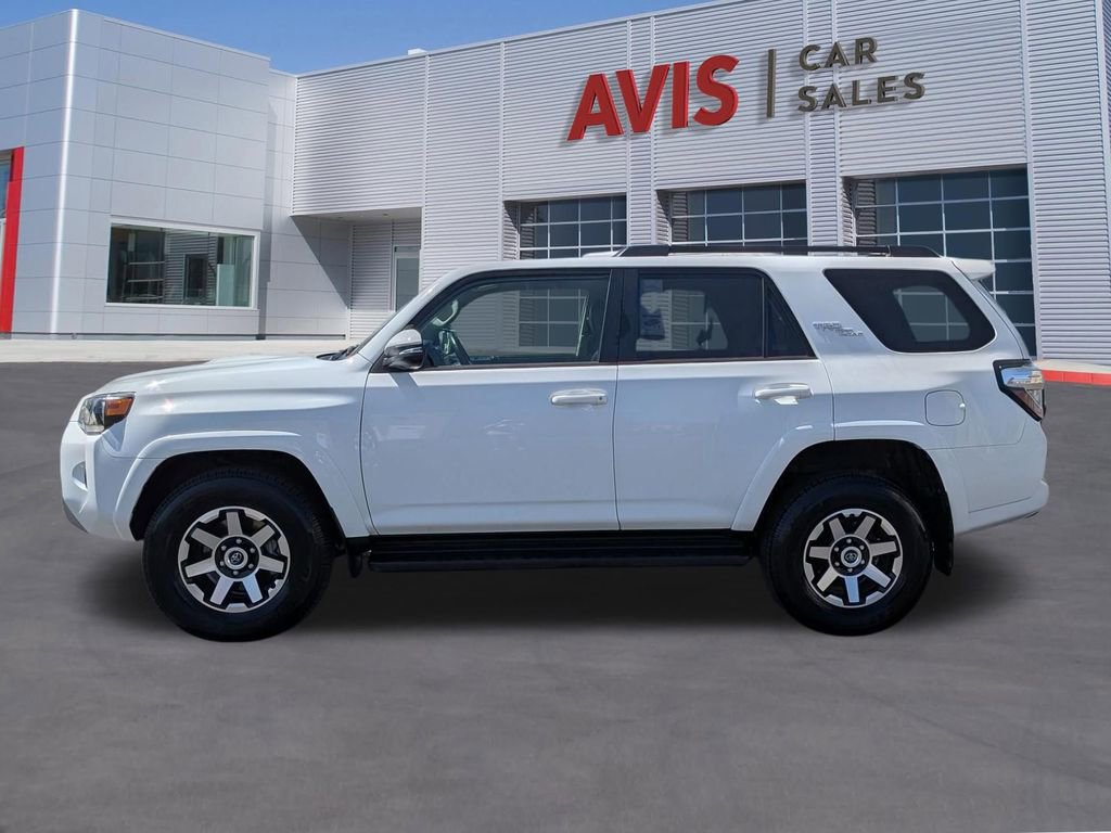 Used 2024 Toyota 4Runner TRD Off-Road Premium image 10