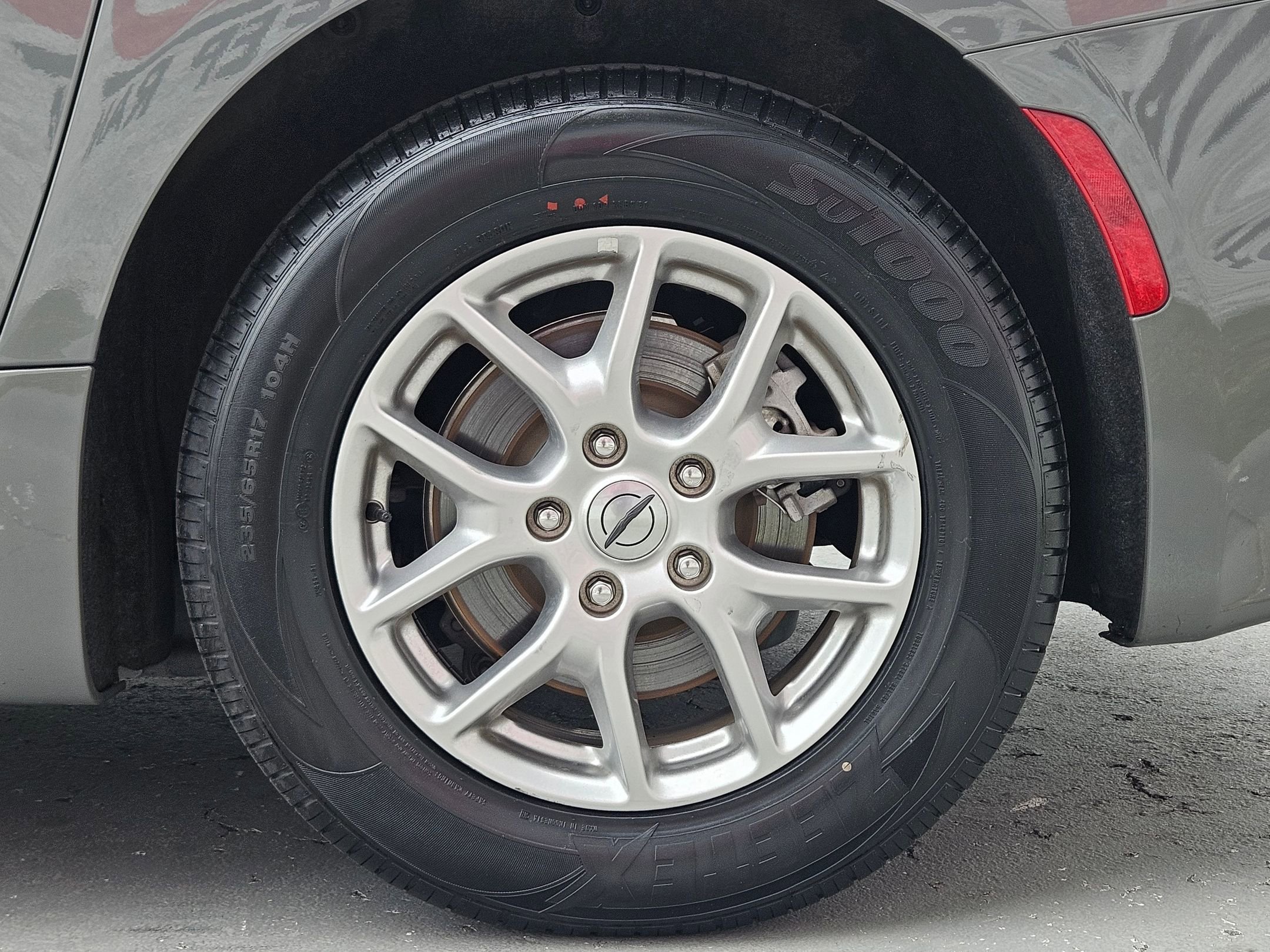 Used 2023 Chrysler Pacifica Touring-L image 28