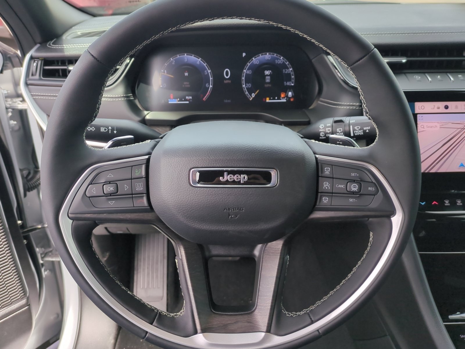 New 2026 Jeep Grand Cherokee L Limited AWD/4WD image 9